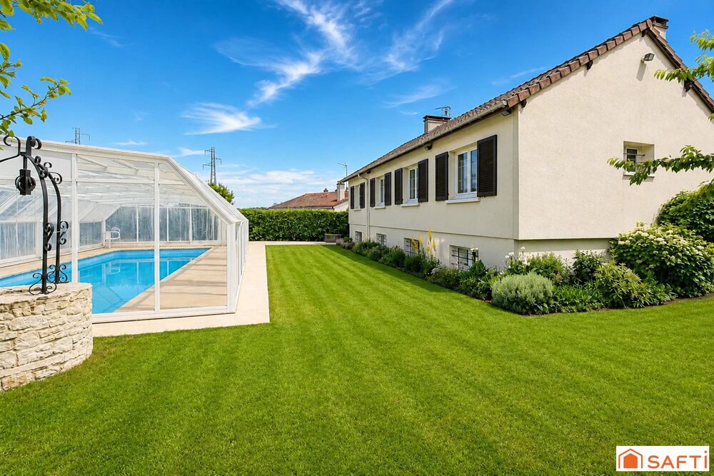 Vente Maison Maison 180 m2 - 5 chambres - s/sol - terrain 1018 m2 - piscine couverte - proche toutes commodités - RER Saint-cheron