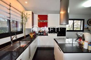  Maison � vendre 8 pi�ces 212 m�