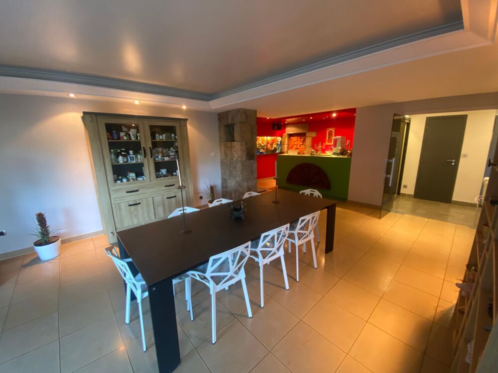 Vente Maison Villa Lamastre 269 m² vendue avec piscine Lamastre