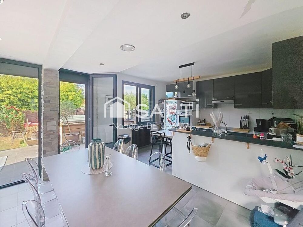 Vente Maison COUP DE CŒUR – Maison T6 rénovée Roques