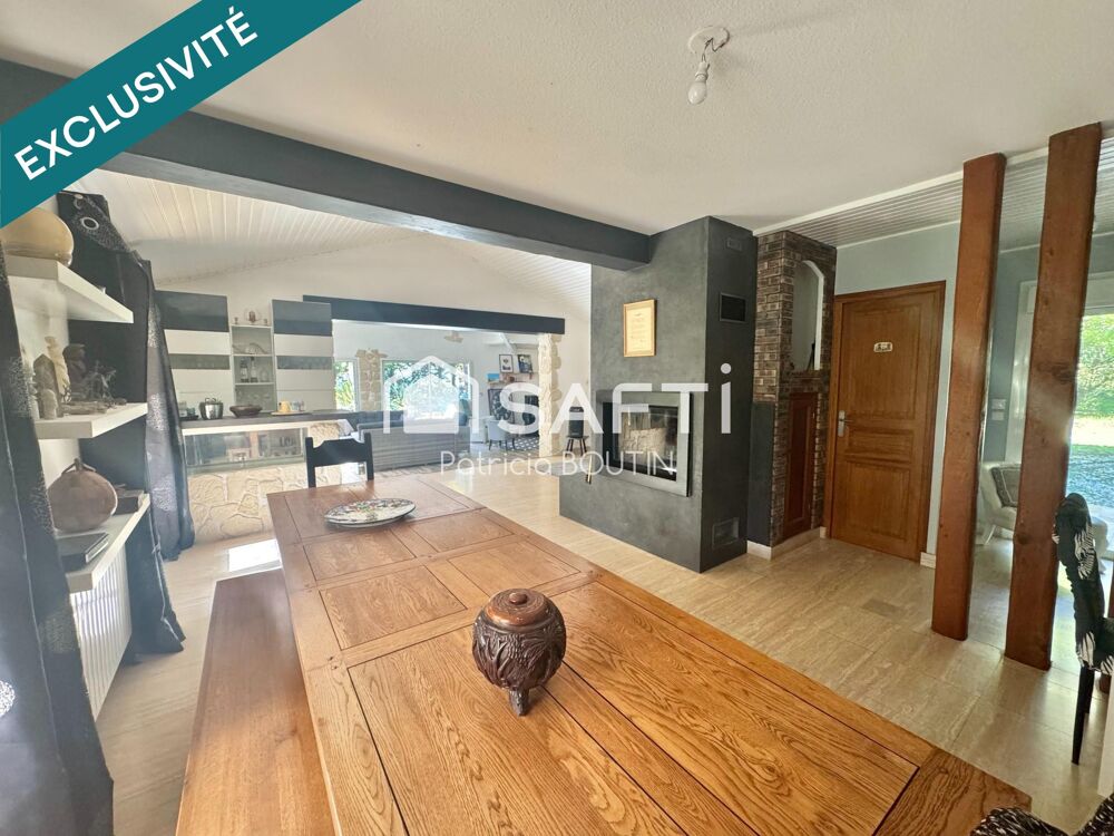 BEAU PAVILLON DE 4 CHAMBRES ET STUDIO ATTENANT + JARDIN PISCINE ET GARAGE