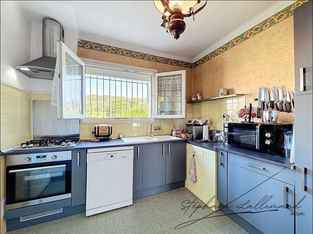 Vente Maison Maison 3 chambres avec grand jardin et garage à 1 minute d'Alès Saint-privat-des-vieux