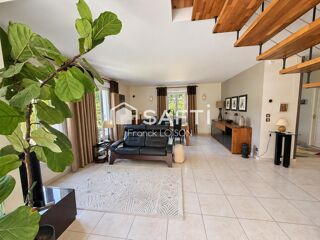  Maison à vendre 7 pièces 220 m²