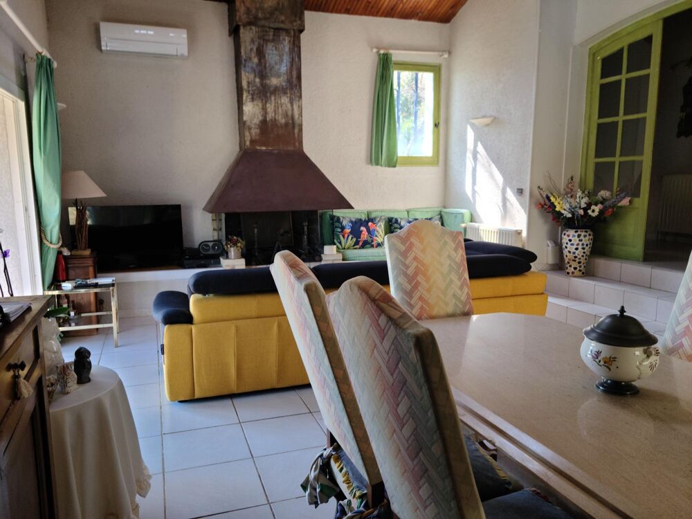Maison 3 chambres, piscine, garage, terrain 3,2 ha
