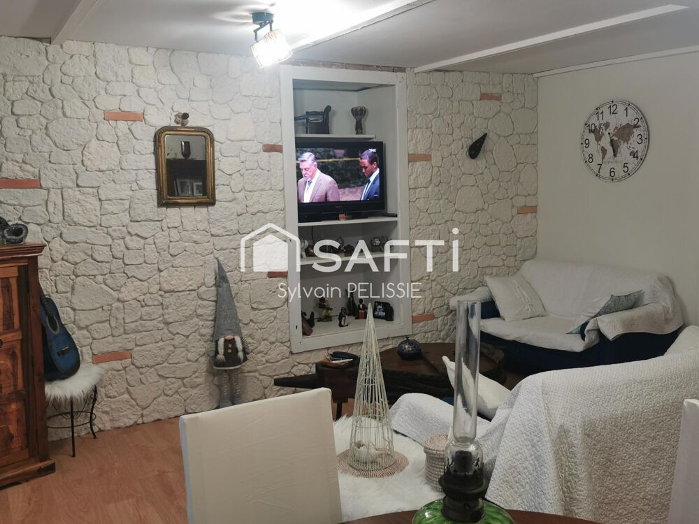 Vente Maison Coup de c�ur : Authentique maison en pierre du Quercy au calme absolu, avec jardin plat et vue d�gag�e. Touffailles