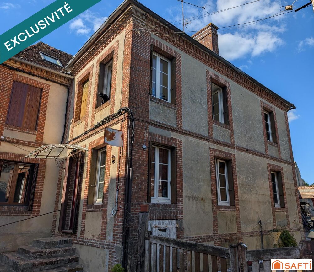 Vente Maison Maison de ville idéale pour un projet de rénovation avec de belles perspectives d'aménagement Chennebrun