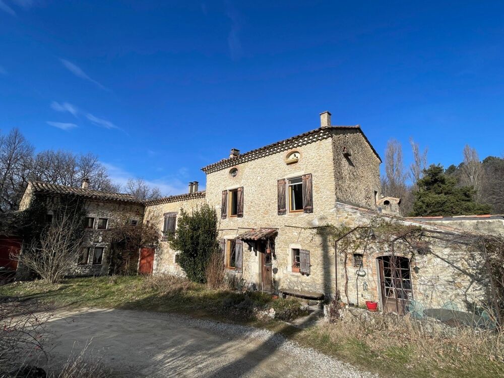 Vente Maison Authentique ferme bio avec eau de source sur 1,3 hectare Dieulefit
