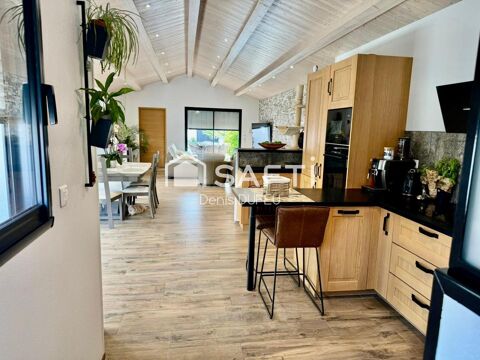   Contemporaine T4 Piscine Maison - 4 pi�ce(s) - 137 m�