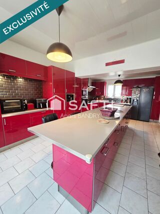  Maison à vendre 9 pièces 248 m²