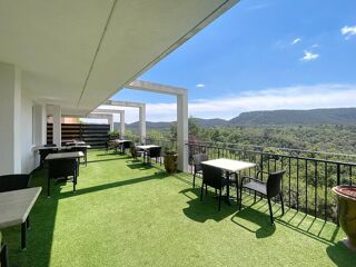  Immeuble � vendre 351 m�