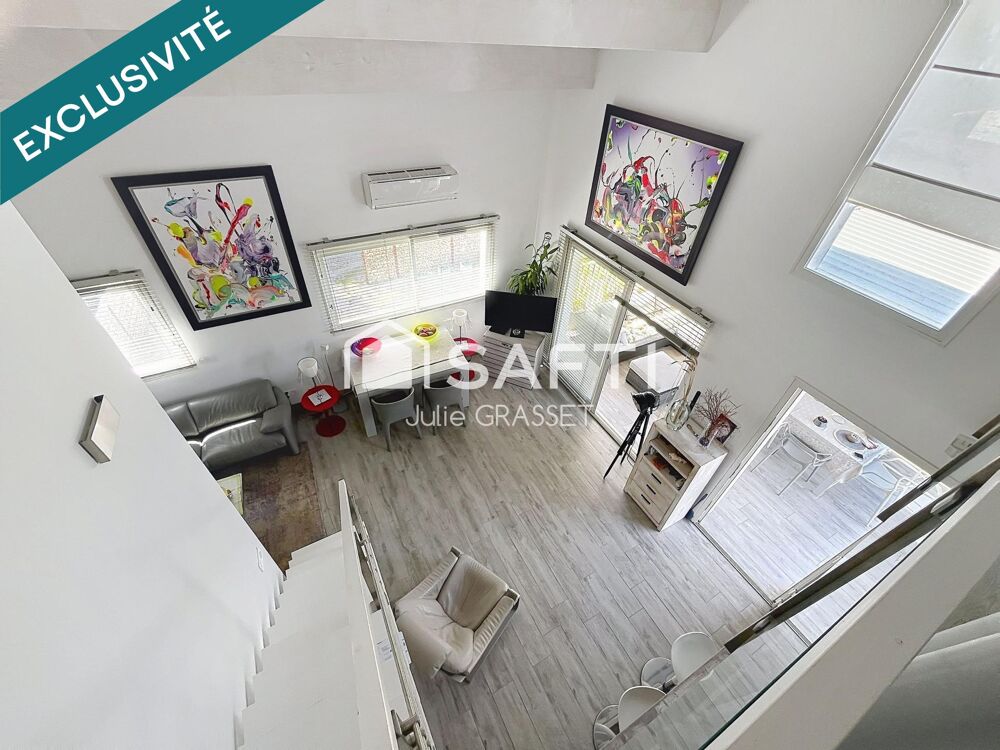 MAISON STYLE LOFT AVEC GRAND GARAGE ET EXTERIEURS