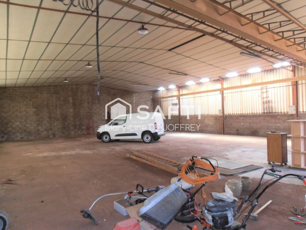 Maison et hangar de 360 m2