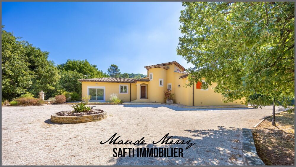 Villa au charme Povençal de 165 m2 - 4 chambres dont 3 au RDC et un bureau - pool house de 55 m2 - piscine - garage avec comble
