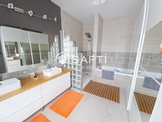  Maison � vendre 9 pi�ces 211 m�