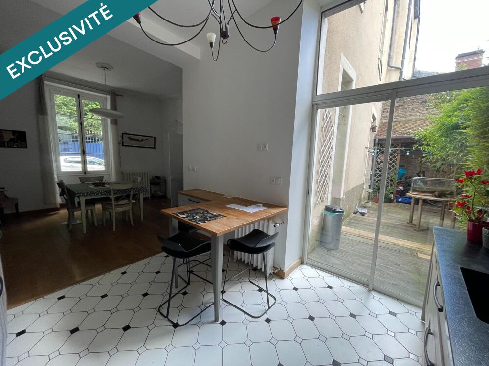 Vente Maison Maison de Ville   7 pièces (5 chambres) - Laval Préfecture Laval
