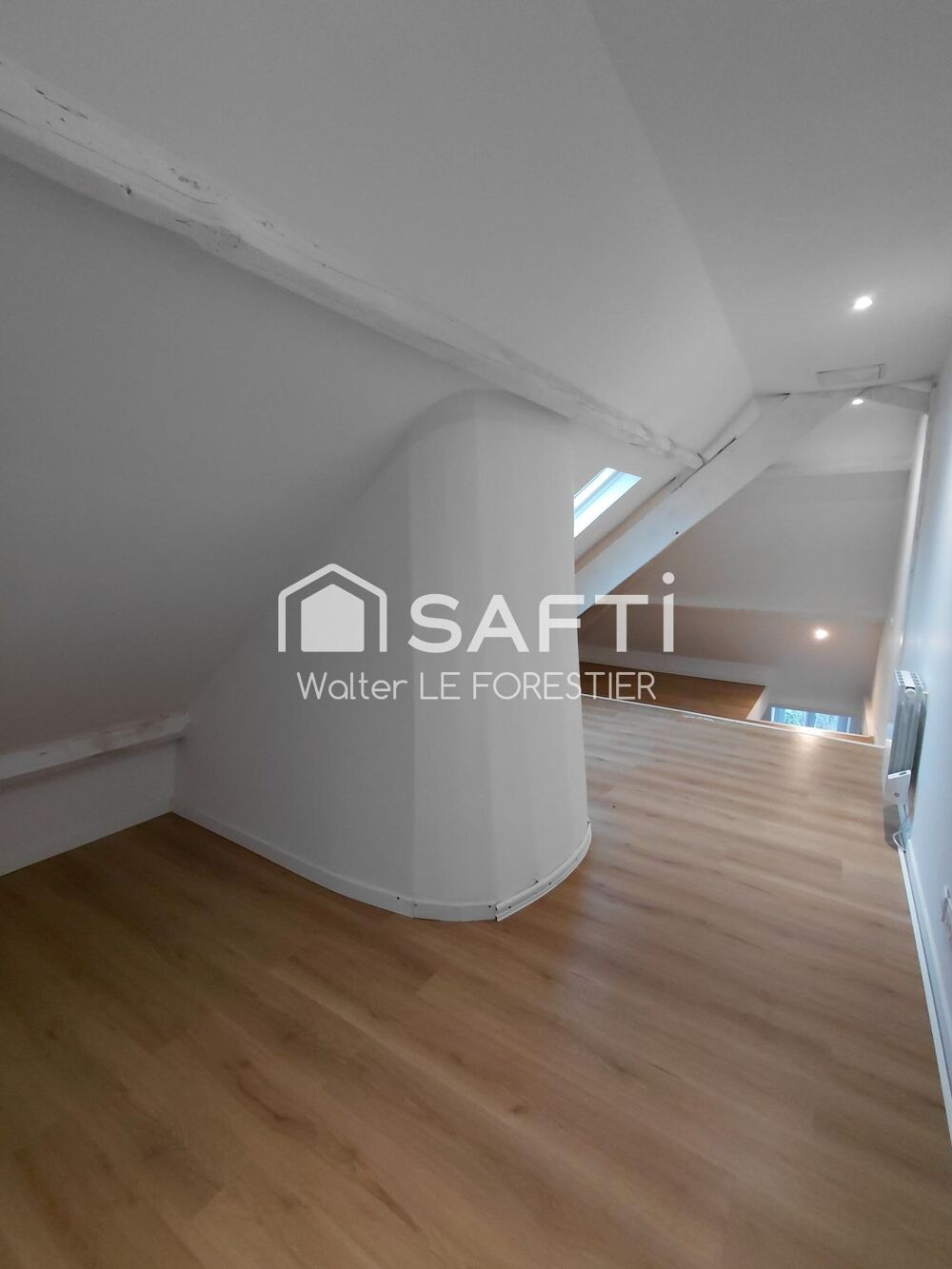 Vente Appartement APPARTEMENT T2 Bis DUPLEX RENOVE AVEC JARDIN ET PLACE DE PARKING Saint-louis-de-montferrand