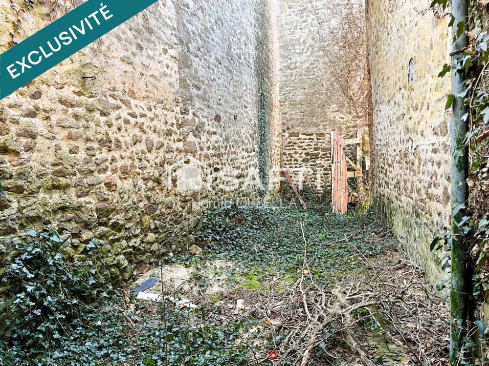 Vente Maison Maison à rénover avec jardin – Courcité (53) Courcite
