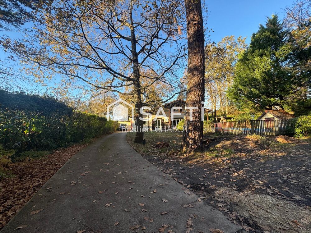 � vendre  Maison Saint-Jean-d'Illac (33127)