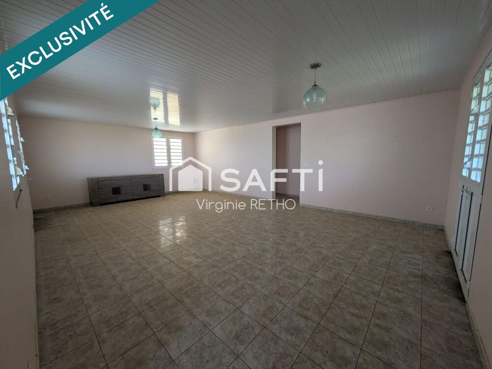 Vente Maison Maison 5 chambres sur 2 niveaux Le marigot