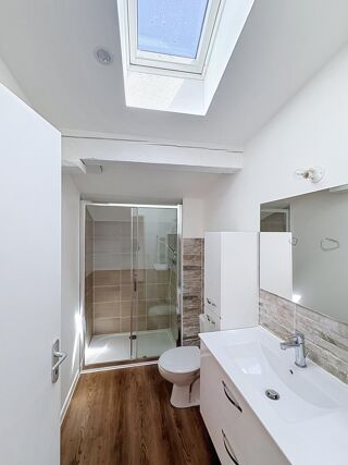  Appartement à louer 2 pièces 44 m²