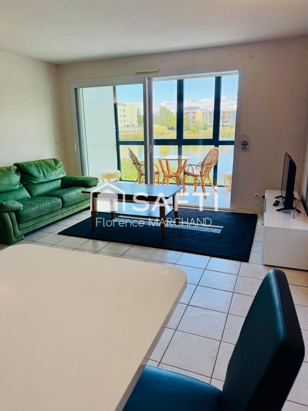 Vente Appartement LES MINIMES BEAU T3 AVEC BOW-WINDOW PARKING PISCINE CAVE La rochelle