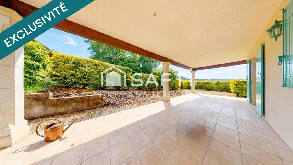 Maison de plain-pied  3 chambres  un garage - Terrain clos 