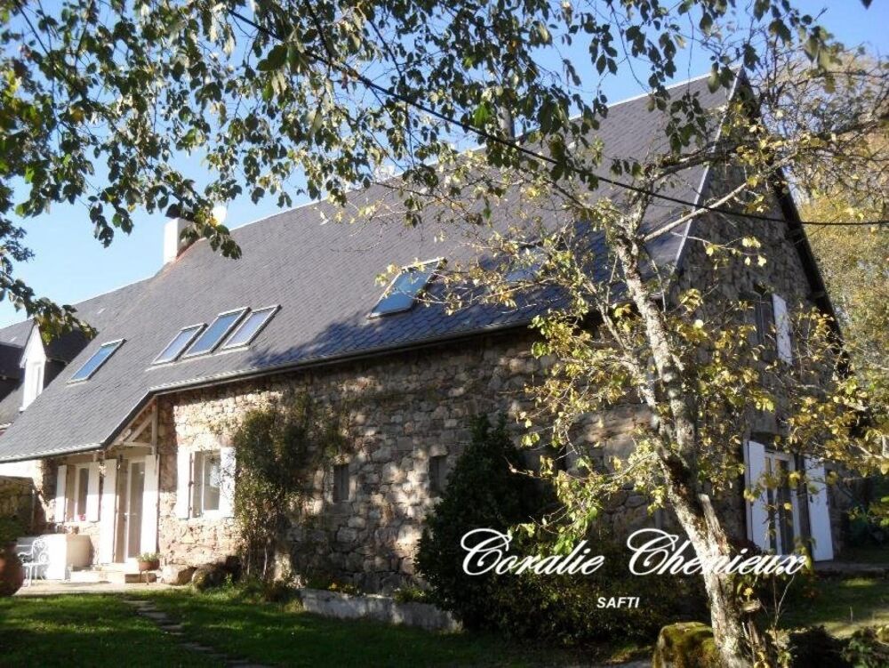 Maison 7 pièces 171 m² · à Champs-sur-Tarentaine-... · 171 m² · 299 000 €