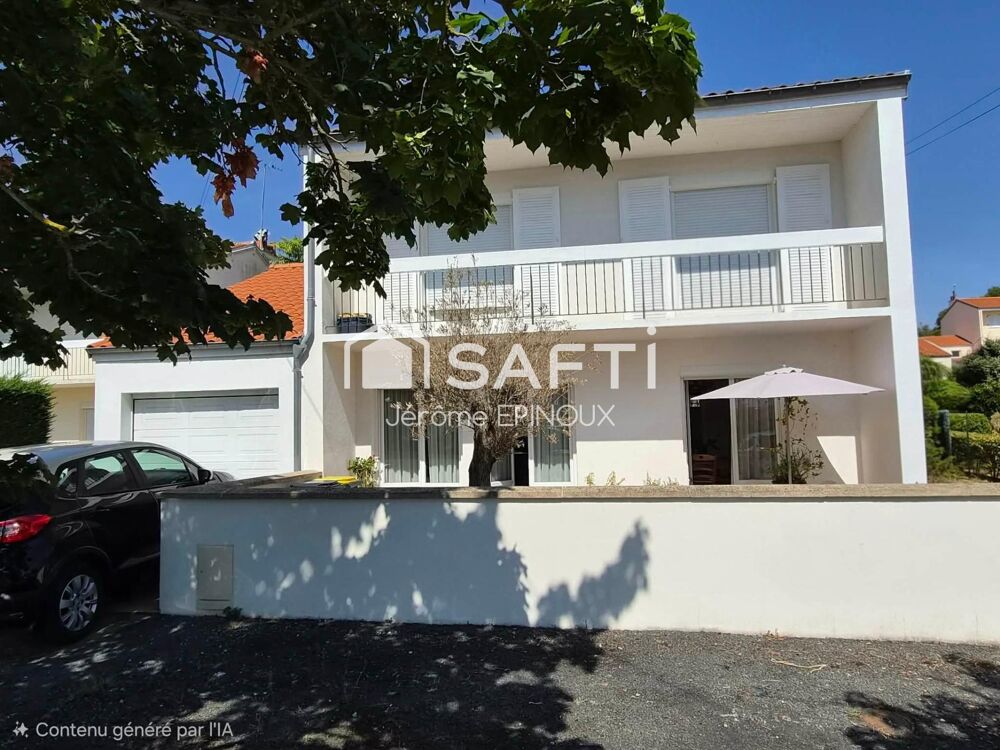 Cette demeure entretenue de fond en comble avec soin, dans laquelle il n'y a plus qu'à poser ses valises. Rare, Zéro travaux à p