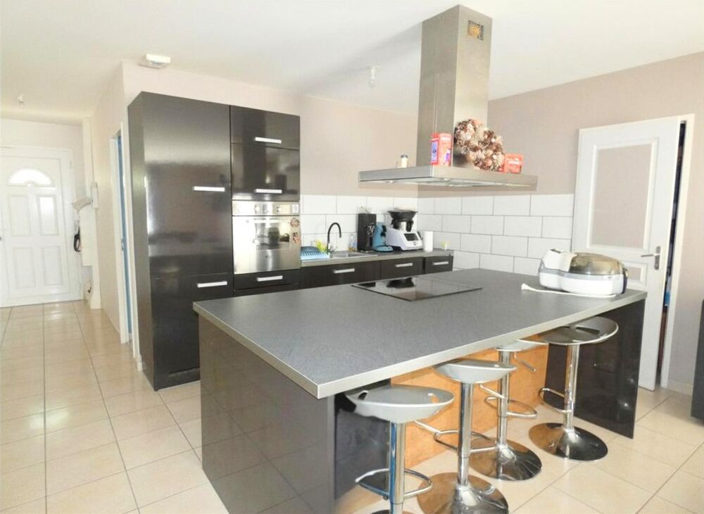 Vente Maison Villa plain pied 100m² avec 4 chambres sur un terrain de 400m² avec garage Lezignan-corbieres