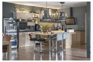  Maison à vendre 7 pièces 244 m²