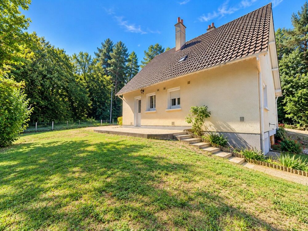 Maison familiale avec terrain de 1 100 m²