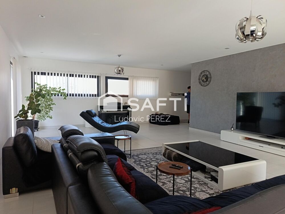 MAISON CONTEMPORAINE 290 M² - PISCINE - TERRAIN ARBORÉE 2 270 M² - MONTBERON (31140)