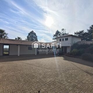  Maison à vendre 12 pièces 360 m²