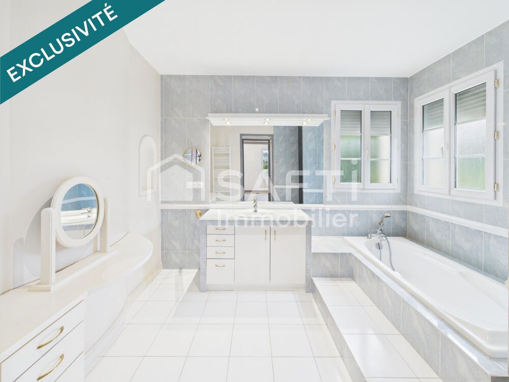 Vente Maison MERIGNAC - Maison lumineuse de 180 m2 avec de beaux volumes Merignac
