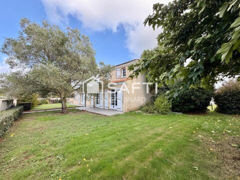   Maison 179m2, 4ch, terrain divisible 1268m2 Maison - 6 pi�ce(s) - 179 m�