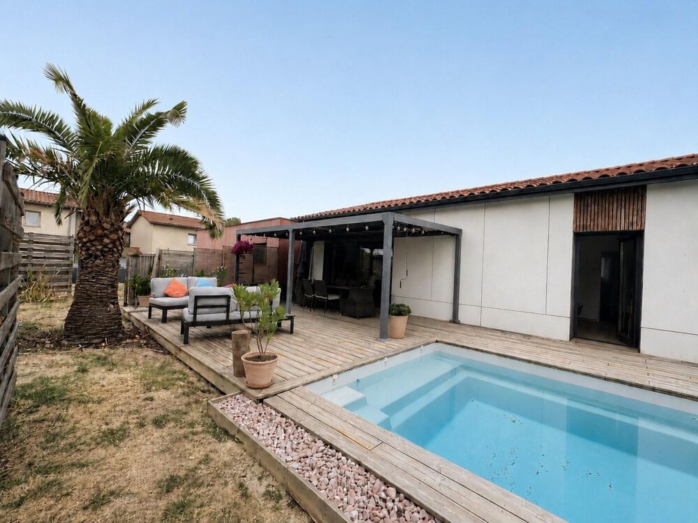 Maison bioclimatique et lumineuse avec piscine