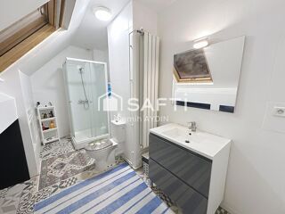  Immeuble � vendre 260 m�