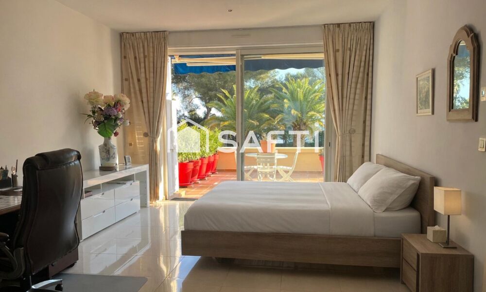 � vendre  Appartement Saint-Rapha�l (83700)