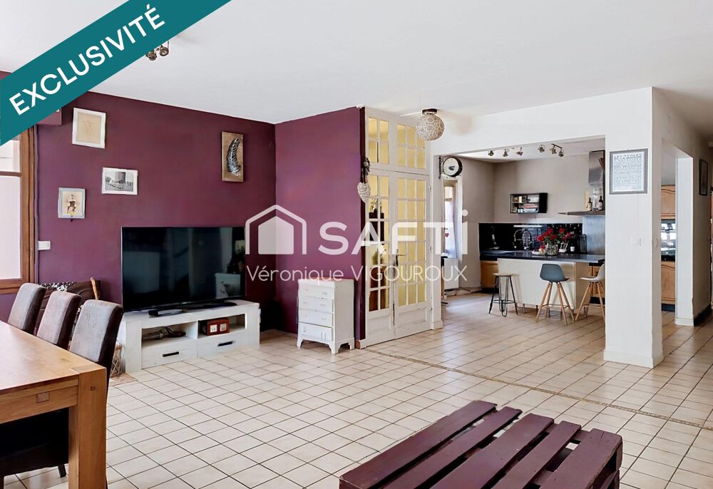 Grande maison de ville à deux pas des commodités