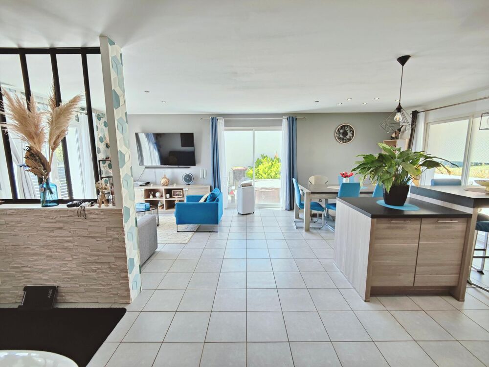 Vente Maison T4 Plain pied. Non mitoyen, au calme. Garage. Creon