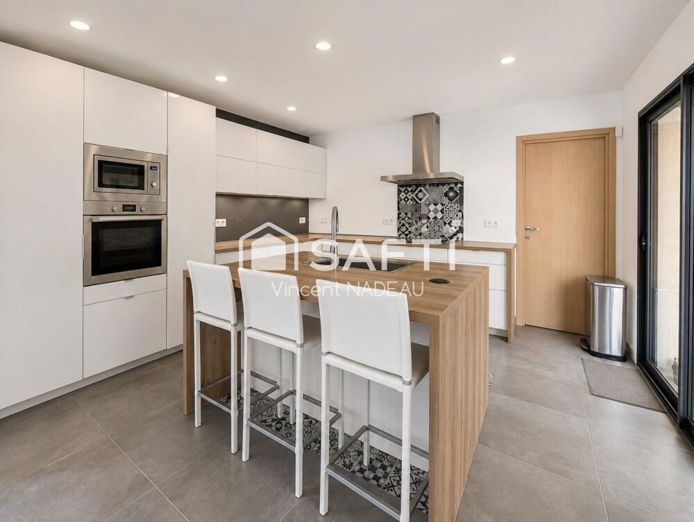 Maison - 5 pièces - 140 m²