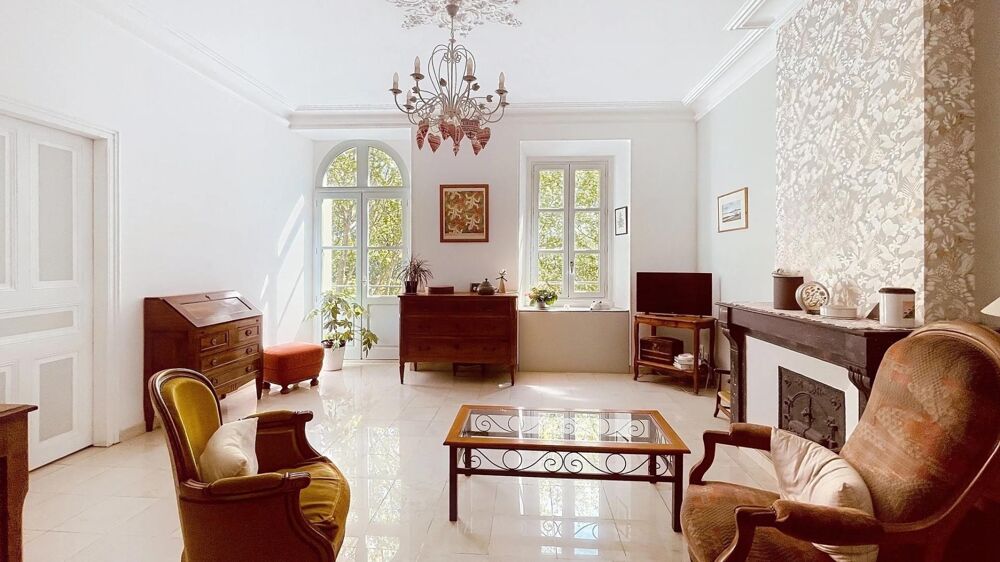 En plein coeur D'Ales appartement de 110M2 avec comble aménageables de 150M2