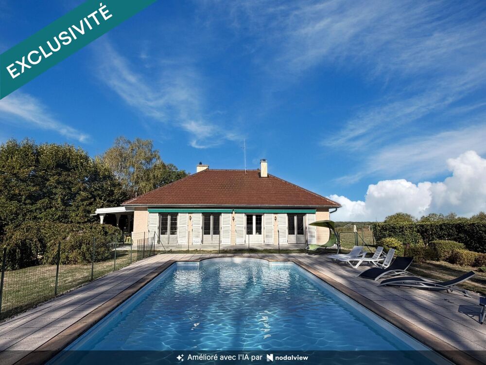 Jolie maison avec piscine et très belle vue dégagée