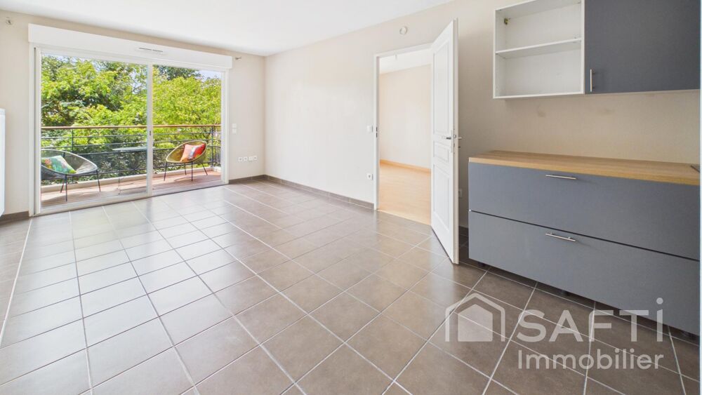 Vente Appartement Très bel appartement Une chambre, avec balcon parking et ascenseur. Le haillan