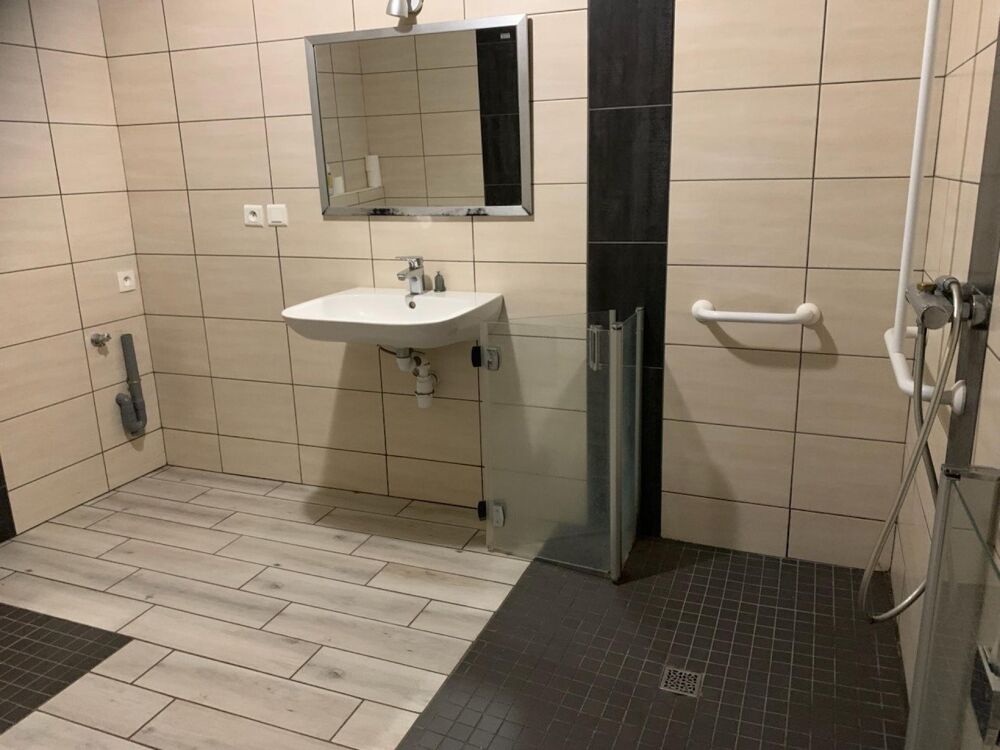 Vente Maison Maison familiale avec garages et jardin Merviller