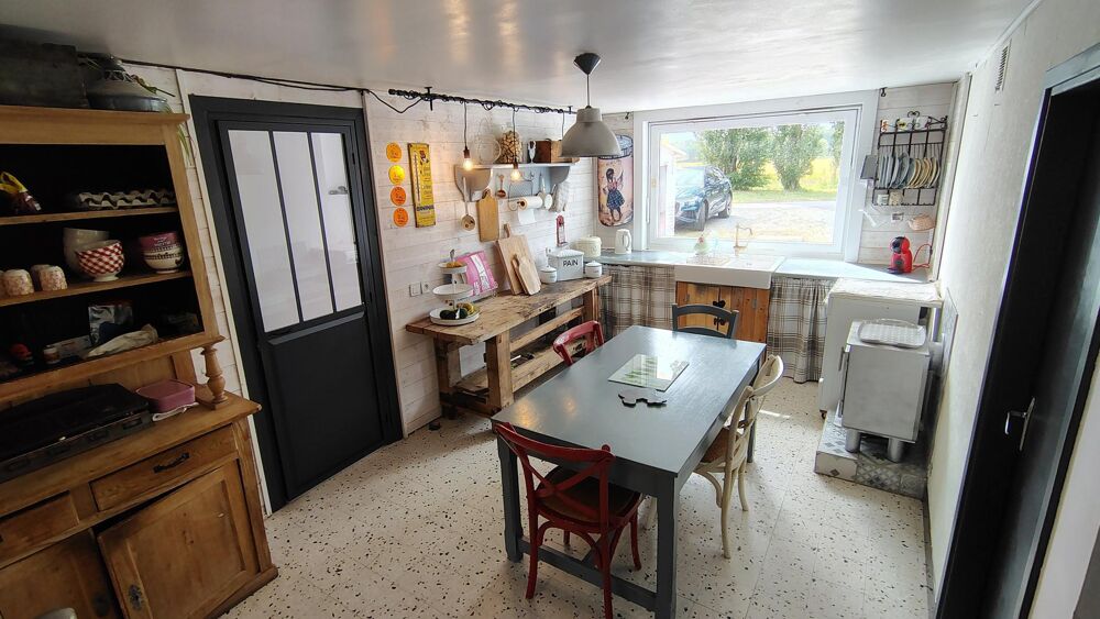 Vente Maison EXCLUSIVITE SAFTI ! Ferme equestre sur plus de 7500 m², 6 boxes, granges, pature, habitation rénovée 134 m²... Saint-venant