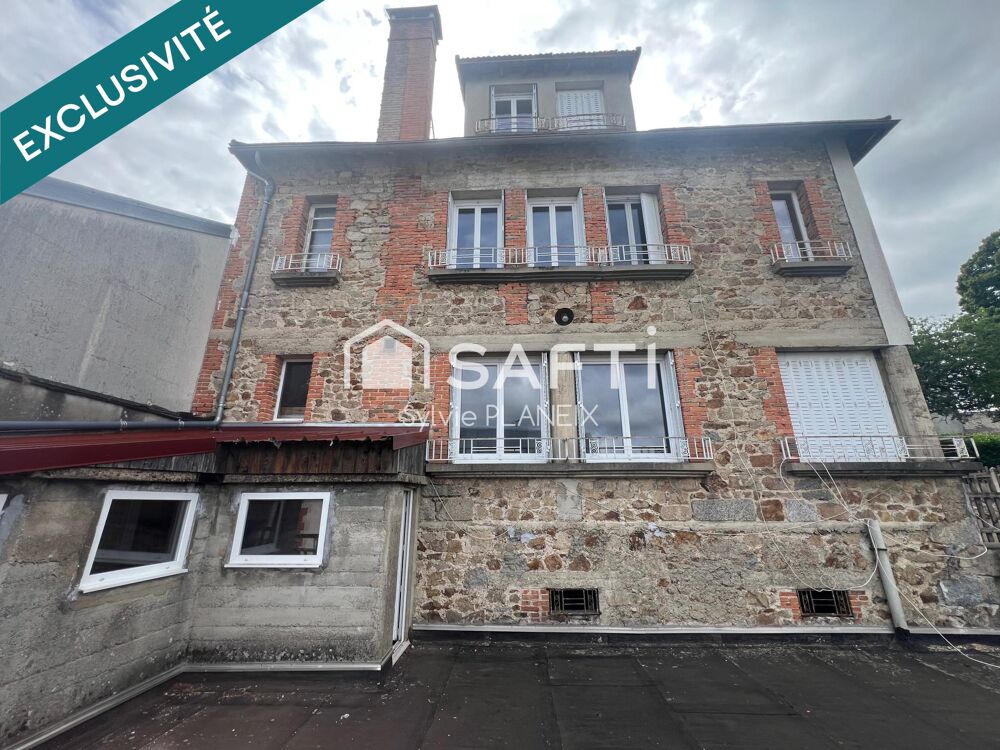 Vente Immeuble À découvrir cet Immeuble avec local commercial en rdc et 2 appartements sur 3 étages. Giat