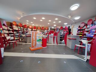  Immeuble � vendre 374 m�