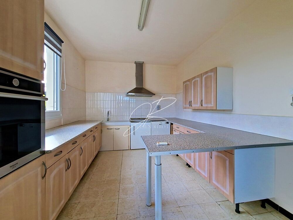 Vente Appartement Appartement T6 5 chambres 121 m² terrasse et jardin Sauvian