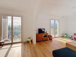  Maison à vendre 10 pièces 205 m²